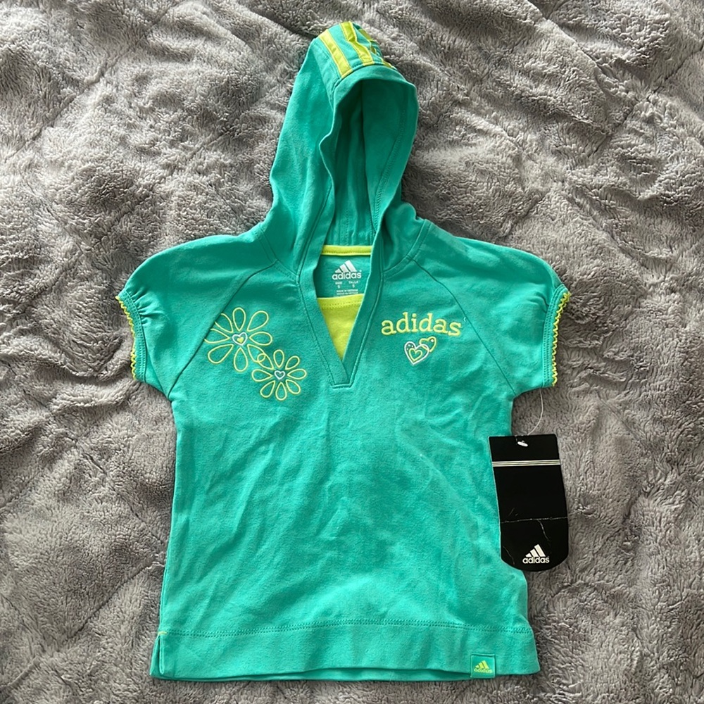 NWT Children’s Adidas Top with hood